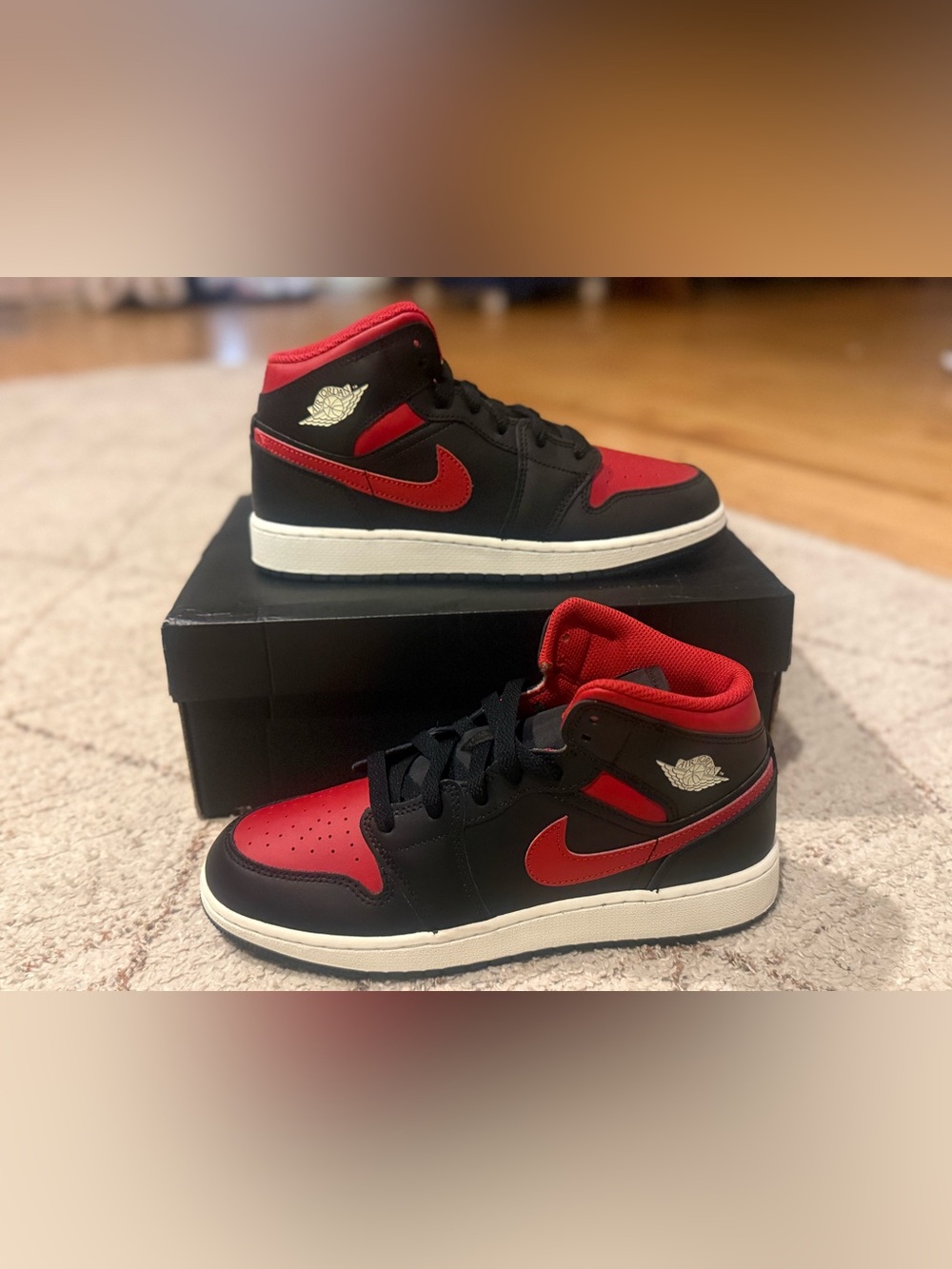 Air Jordan 1 Mid GS Bred Twist 6.5Y Women’s 8 DQ8423-067